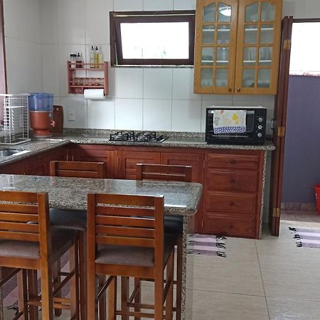 Casa Roxa Com Piscina Em Condominio Araquari Rum bild
